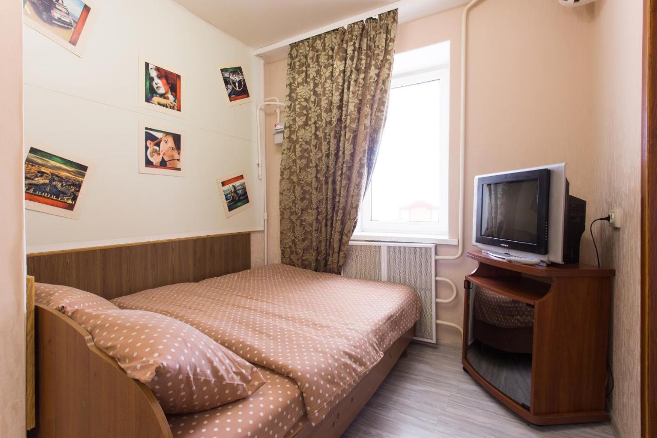 Heroiv Kharkova Avenue 38-64 Apartment Kharkiv
